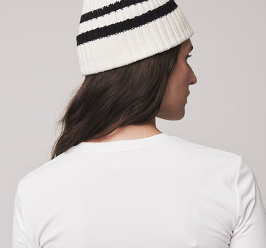 #colour_off-white-black