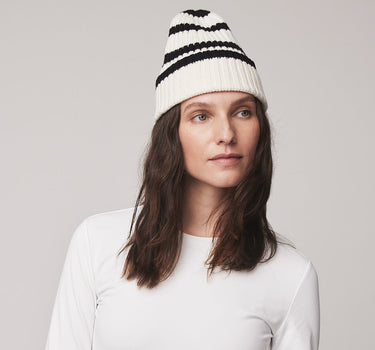 #colour_off-white-black