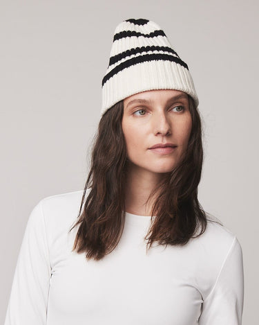 #colour_off-white-black