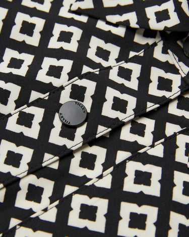 #colour_black-tile