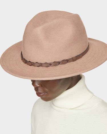 #colour_taupe