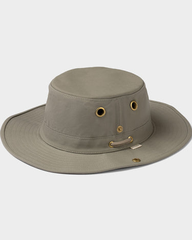 #colour_khaki