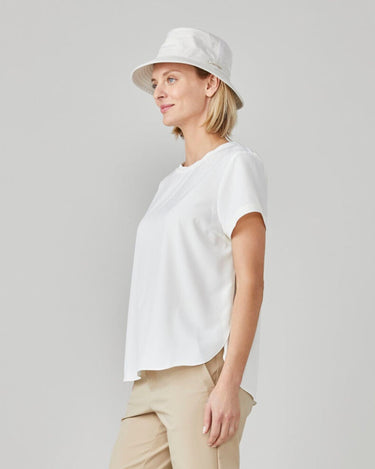 #colour_off-white