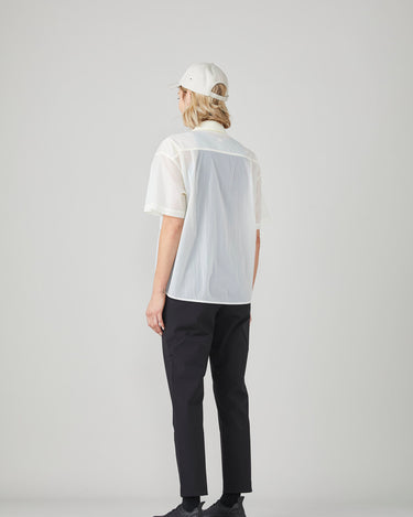 #colour_off-white
