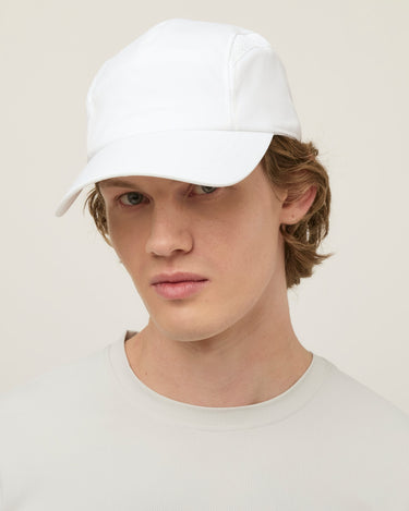 #colour_white