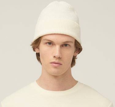 #colour_off-white