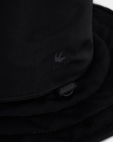 #colour_black
