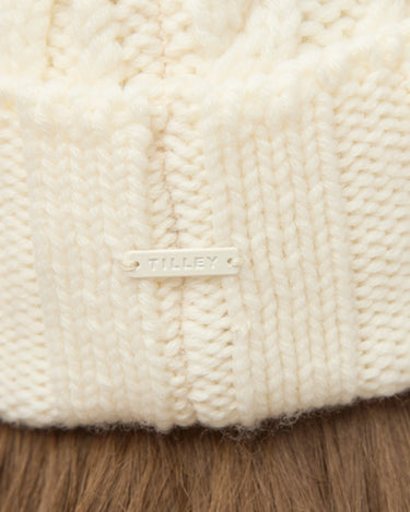 #colour_off-white