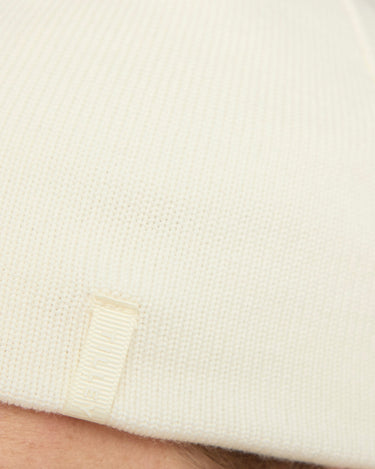#colour_off-white