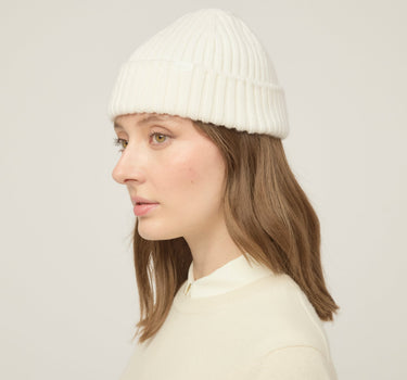 #colour_off-white