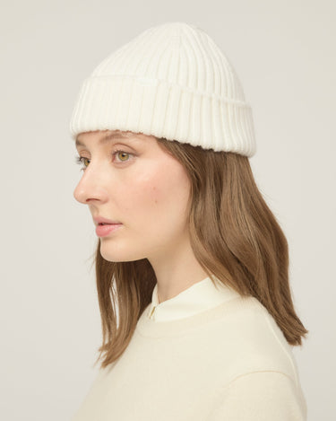 #colour_off-white