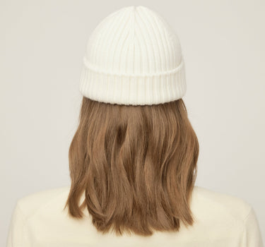 #colour_off-white