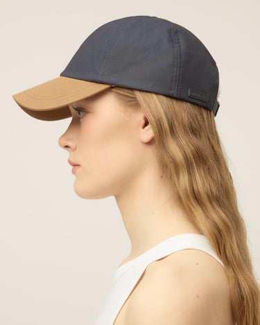 #colour_navy-british-tan