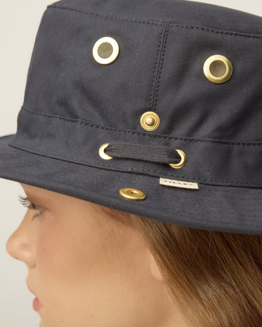 #colour_navy