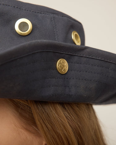 #colour_navy