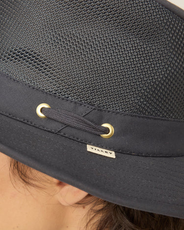 #colour_navy