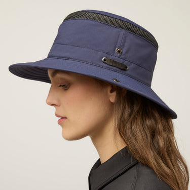 #colour_navy
