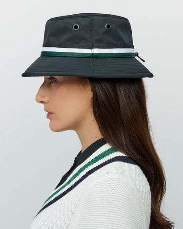 #colour_black-pine-green