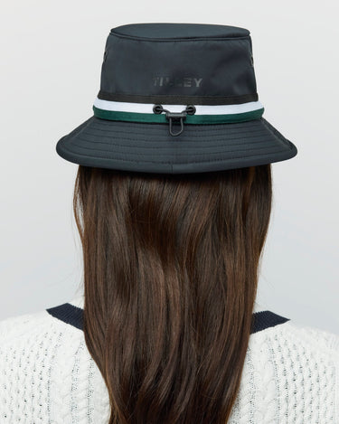 #colour_black-pine-green