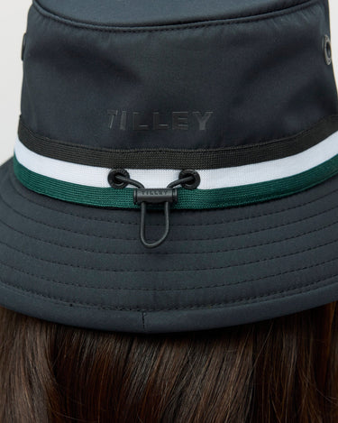 #colour_black-pine-green