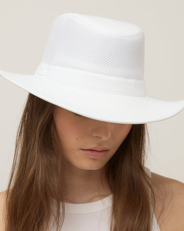 #colour_white