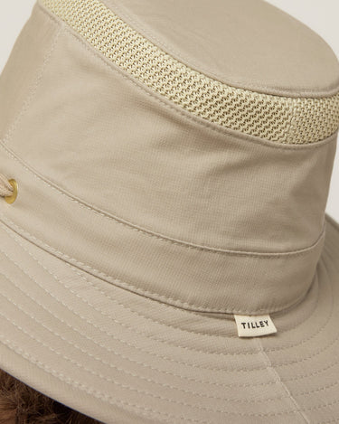 #colour_khaki-olive