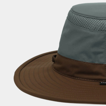 #colour_forest-night-peat