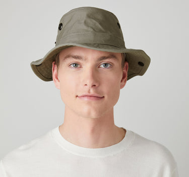 #colour_khaki