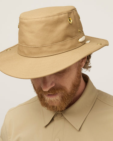 #colour_dark-khaki