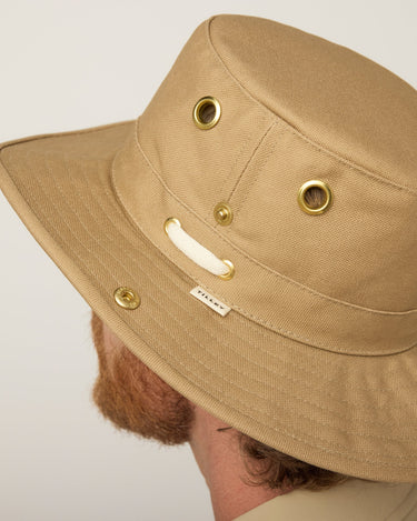 #colour_dark-khaki