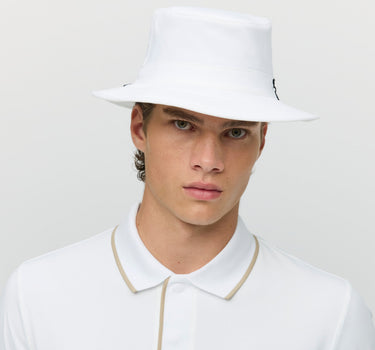#colour_white
