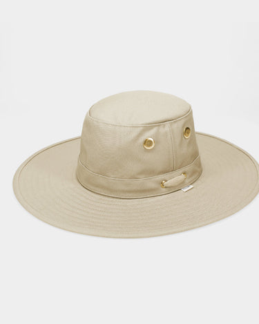 #colour_khaki