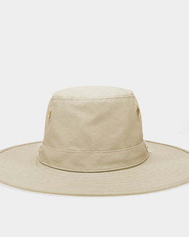 #colour_khaki