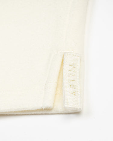 #colour_off-white