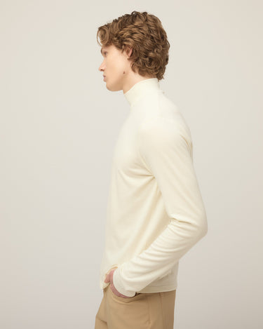#colour_off-white