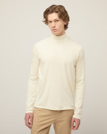 #colour_off-white