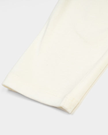 #colour_off-white