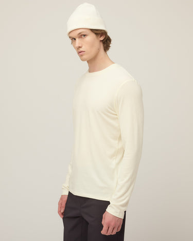 #colour_off-white