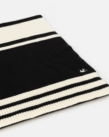 U06AC1013_STRIPESCARF_BLACK-CREAMSTRIPE_4