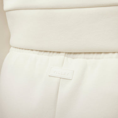 #colour_white