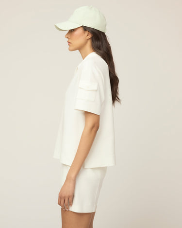 #colour_off-white