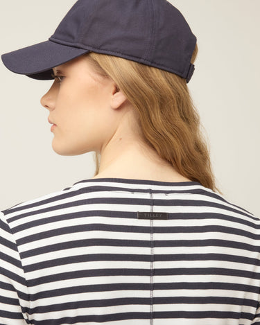 #colour_navy-white-stripe