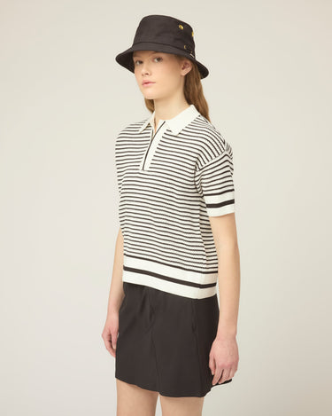 #colour_white-black-stripe
