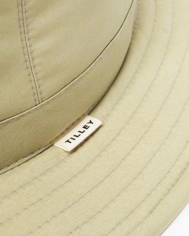 #colour_khaki