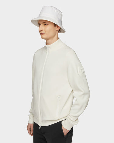 #colour_off-white