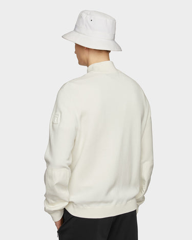#colour_off-white