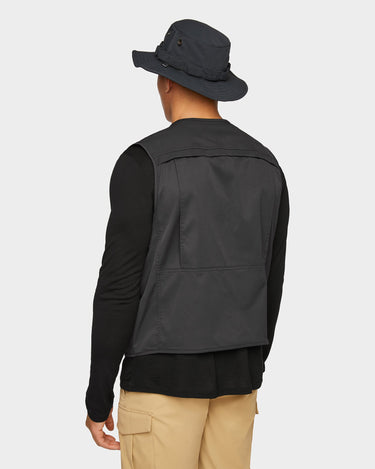 #colour_black
